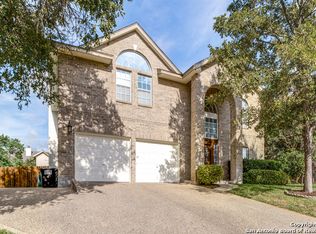 907 Hedgestone Dr, San Antonio, TX 78258