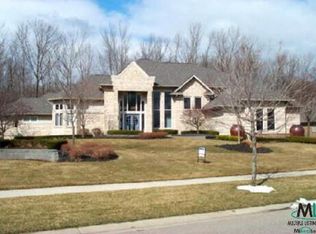 12319 Forest Gln, Utica, MI 48315