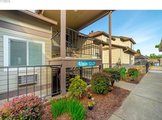 20920 Fawn Ct APT 14, West Linn, OR 97068