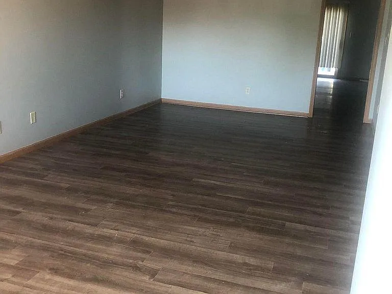 2 bed, 1200 sqft, $1,500 — Photo 3