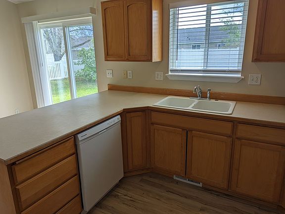 5th image of 5296 W Hedgewood Ave