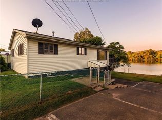 404 Kanawha Ave, Nitro, WV 25143