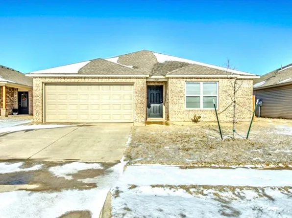 9521 NW 119th St, Yukon, OK 73099