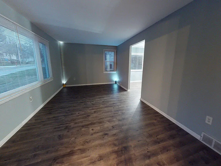 669 N Henderson Rd — Photo 19