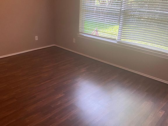 5th image of 6823 Atasca Creek Dr