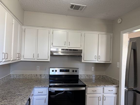 3rd image of 6793 Coral Hill Dr