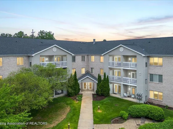 338 W Saginaw St Unit 41, East Lansing, MI 48823