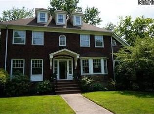 2654 Derbyshire Rd, Cleveland Heights, OH 44106