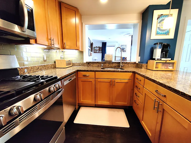 5837 Edgehill Dr #1 — Photo 6