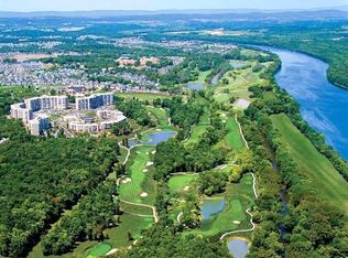 19360 Magnolia Grove Sq UNIT 208, Lansdowne, VA
