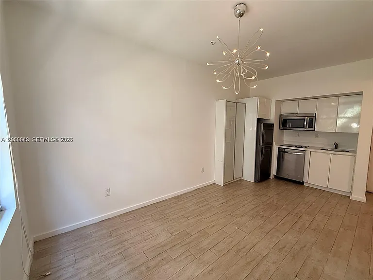 1611 Meridian Ave #202 — Photo 3