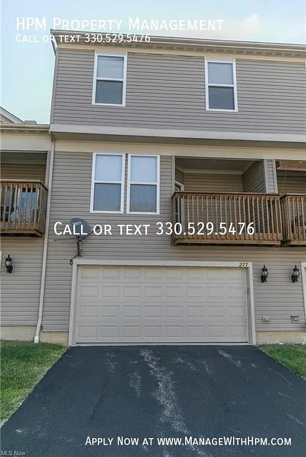 2 bed, 3.0 bath, 2057 sqft, $1,995 — Photo 2