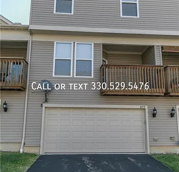 277 Woodhaven Dr #1 — Photo 2