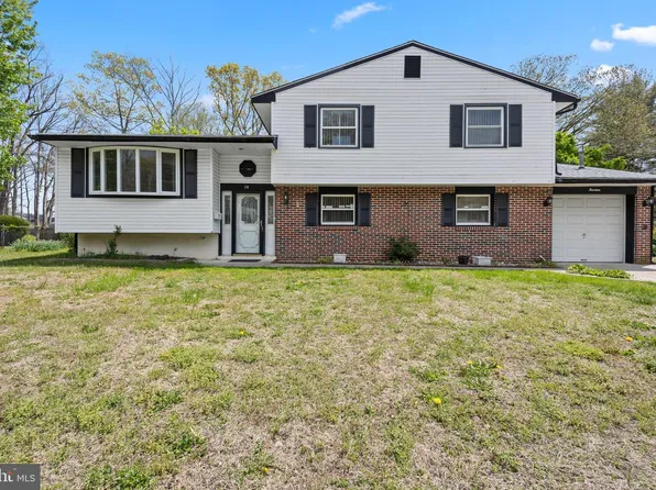 14 Briarcliff Rd, Atco, NJ 08004