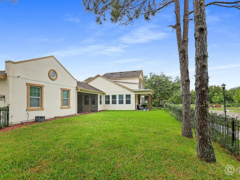 5302 Fishhawk Ridge Dr — Photo 21