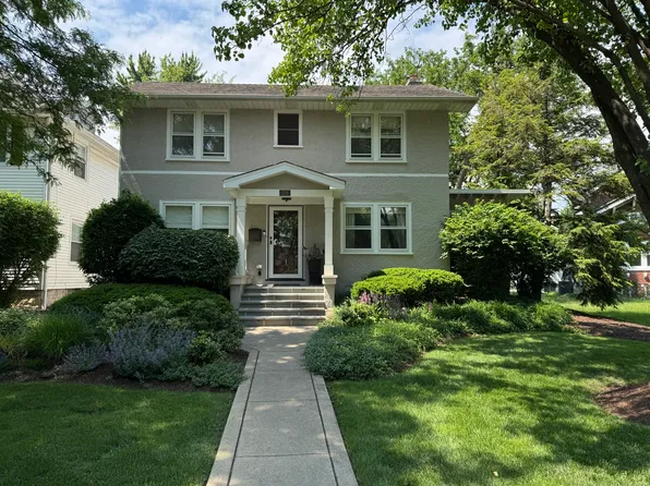 228 Olmsted Rd, Riverside, IL 60546