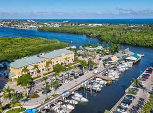 643 Casa Loma Boulevard, Boynton Beach, FL 33435