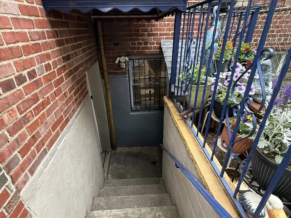24-23 82nd Street image 5 of 6