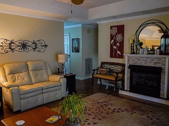 Living - Ventless fireplace
