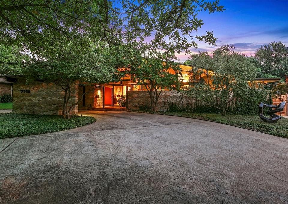 1st image of 7115 Brookshire Cir