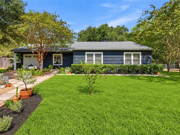 1515 Woodland Dr, Bryan, TX 77802
