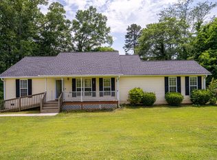 1412 Dee Kennedy Rd, Hoschton, GA 30548