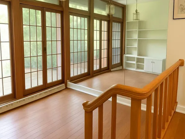 437 West 43rd Street image 4 of 6