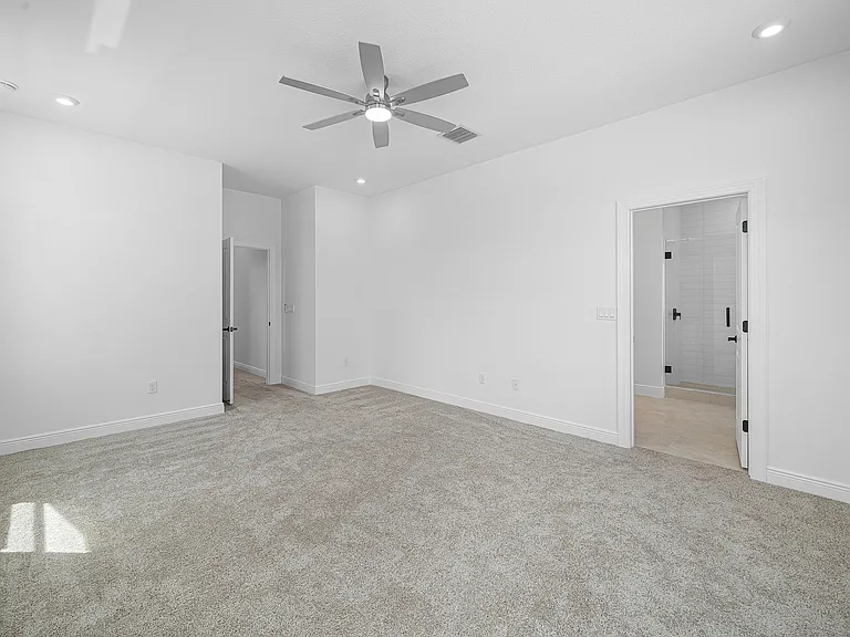 920 SW Newfield Ave — Photo 25