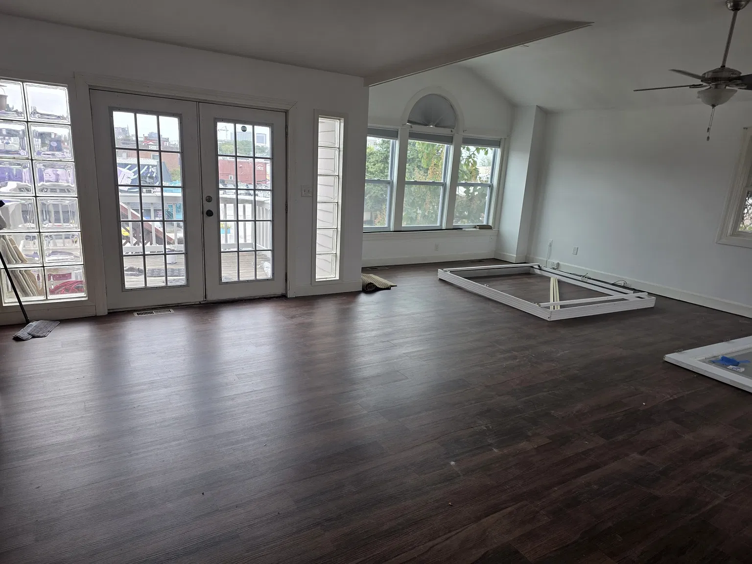 1 bed, 1200 sqft, $1,500 — Photo 3