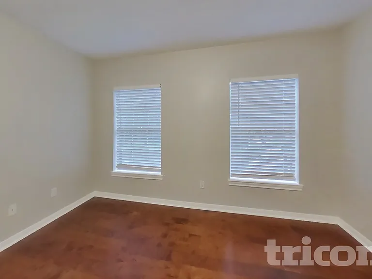 1507 Moon Shadow Ct — Photo 9