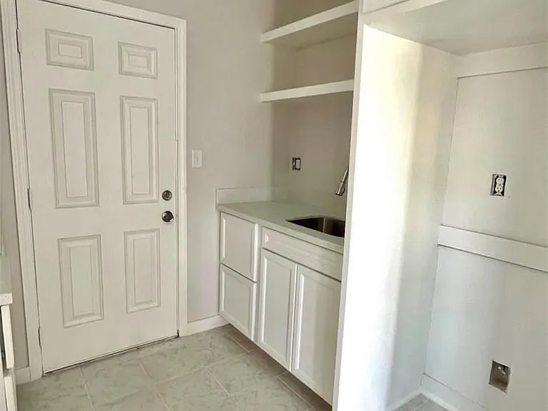 4305 Phlox St #2A — Photo 10