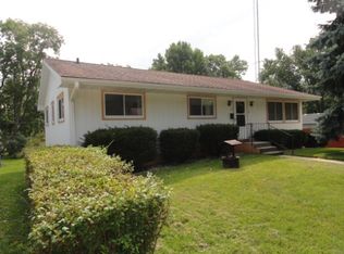 122 Holmes St, Rio, WI 53960