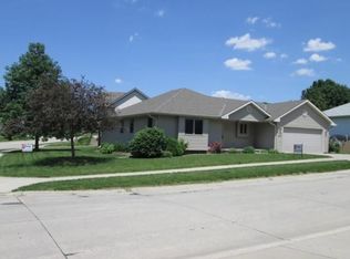 2710 Tara Hls, Council Bluffs, IA 51503