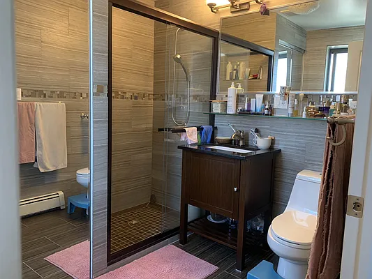 Sold by Apple Realty Group Corp | media 8