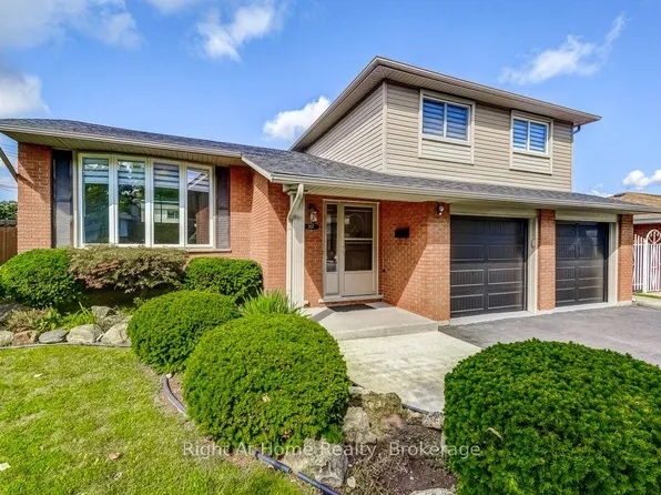 207 Montmorency Dr, Hamilton, ON L8K 5H3