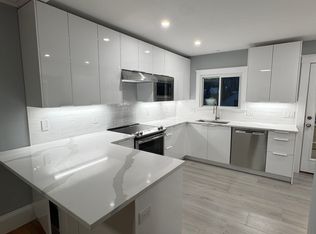 2075 Beacon St, Newton, MA 02468
