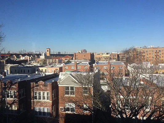 Rented by Sun Pop International | media 11