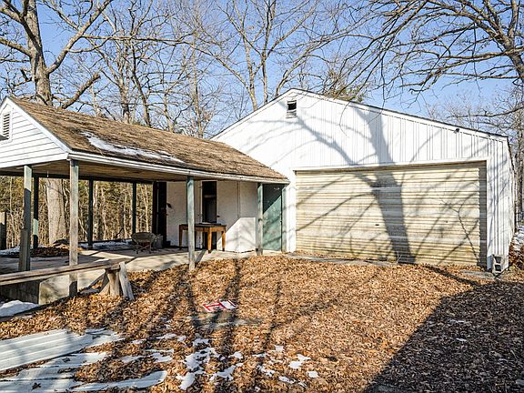 2nd image of 4013 White Oak Road