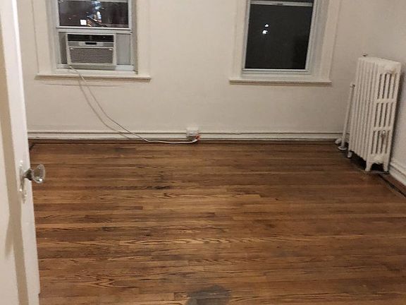4th image of 223 Avenue N APT 3B
