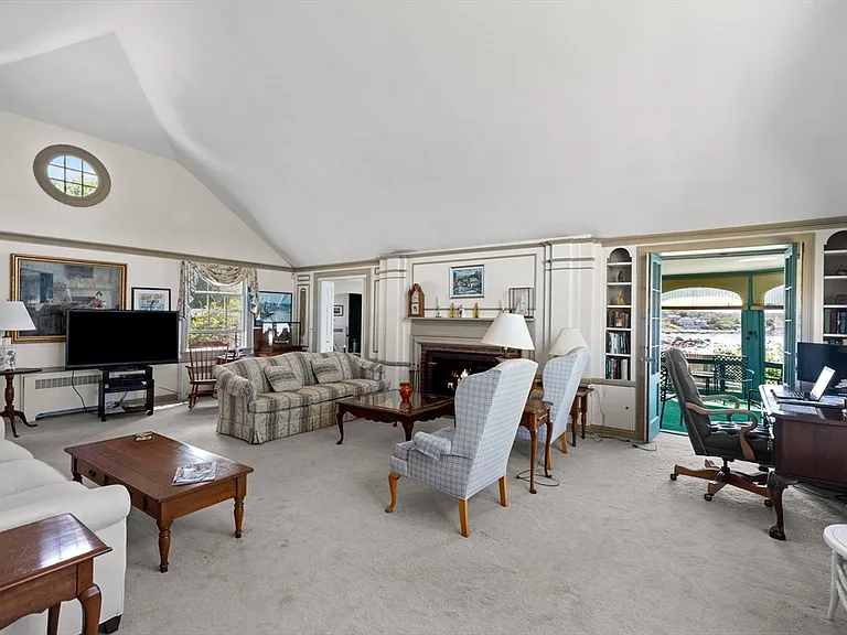 37 Marmion Way — Photo 15