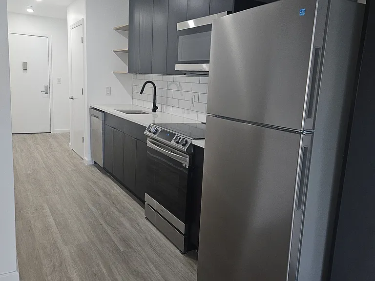 556A Market St #3 — Photo 1
