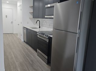 556A Market St #3, Newark, NJ 07105