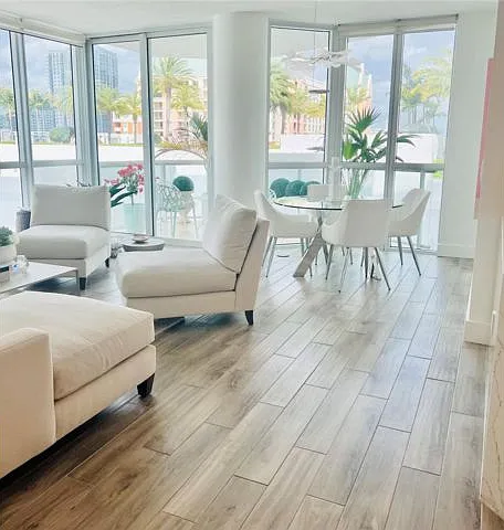 111 SW 8th Ave #905 — Photo 13