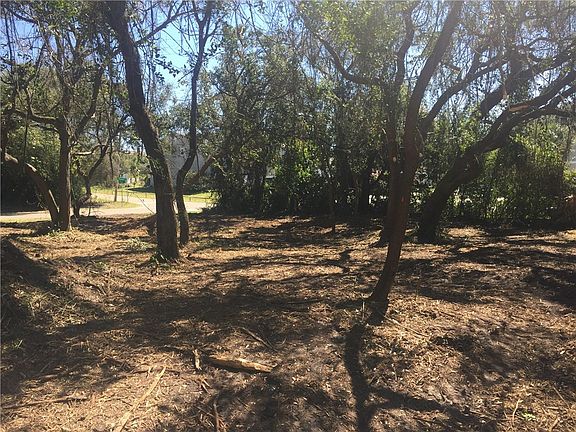4th image of BLOCK-8 1st Ave Lot 2