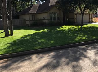 3211 Glen Forest Dr, Montgomery, TX 77356