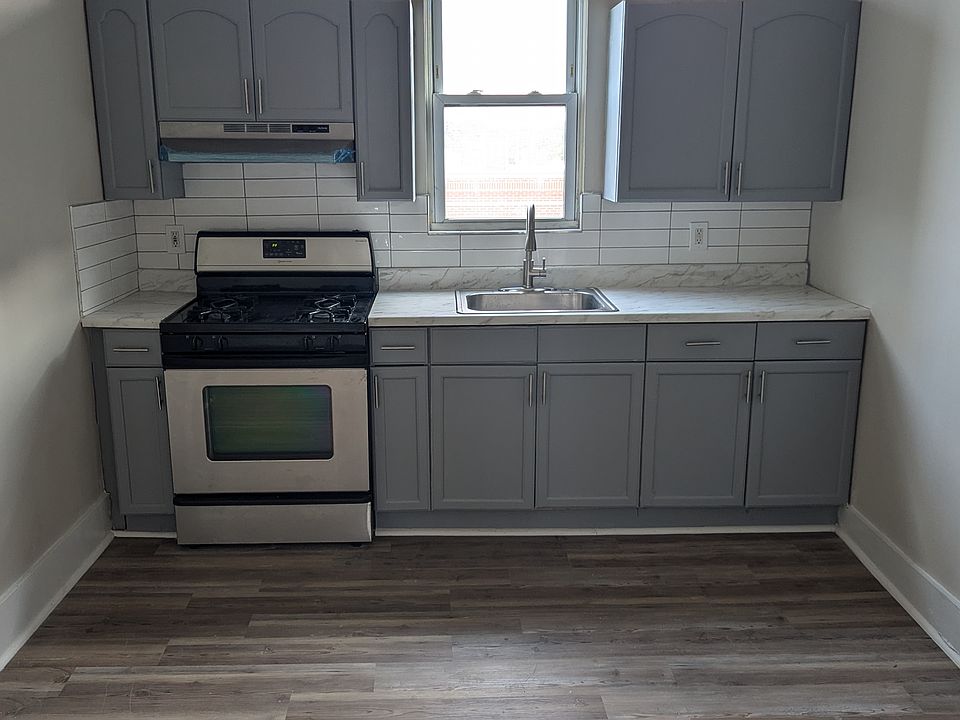 1st image of 236 Peshine Ave #1