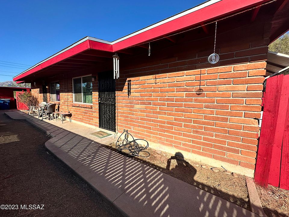 1st image of 3247 E Monte Vista Dr