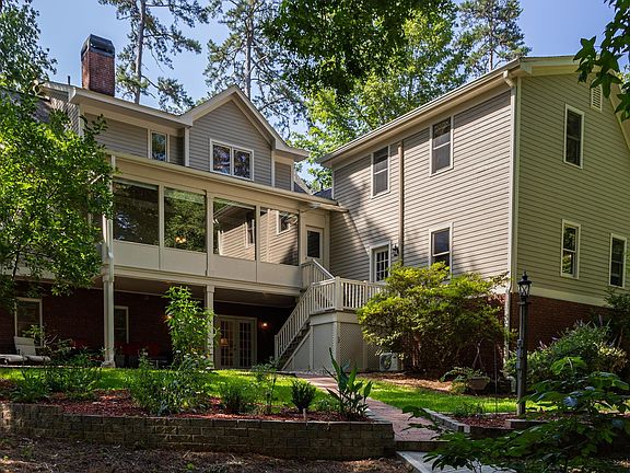 3rd image of 1021 Liberty Bluff Ct