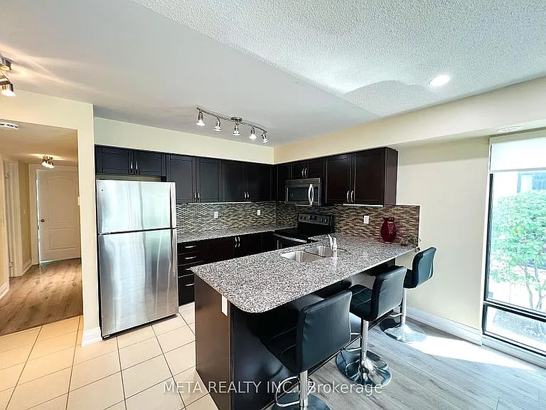138 Widdicombe Hill Blvd #701 — Photo 10