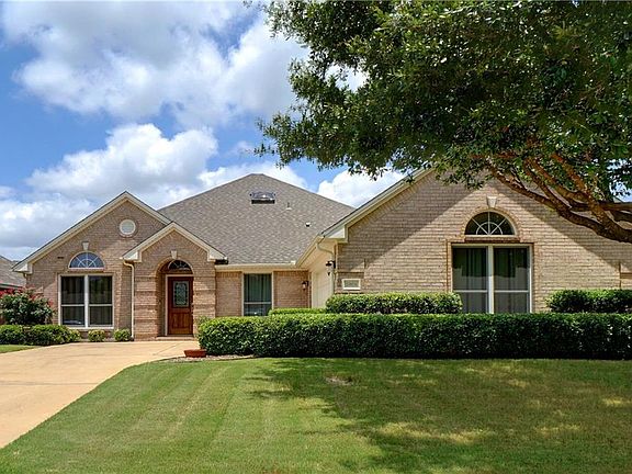 3rd image of 5808 Silver Sage Ln